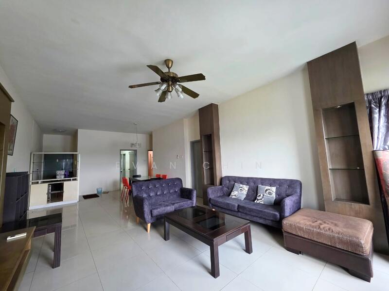 East Lake Residence untuk Untuk Disewa - RM 1,900 /bulan, Feb 2026 - Living Room - PropertyGuru.com.my