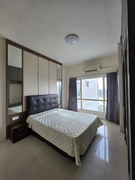 East Lake Residence untuk Untuk Disewa - RM 1,900 /bulan, Feb 2026 - Bedroom - PropertyGuru.com.my