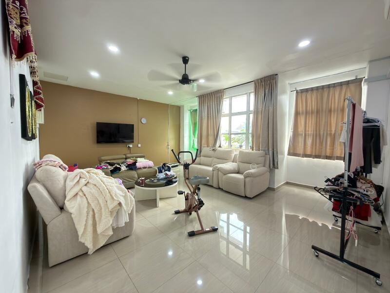 Shop for Sale in Bandar Uda Utama (Johor Bahru) - Cony Ong - Living Room - PropertyGuru.com.my