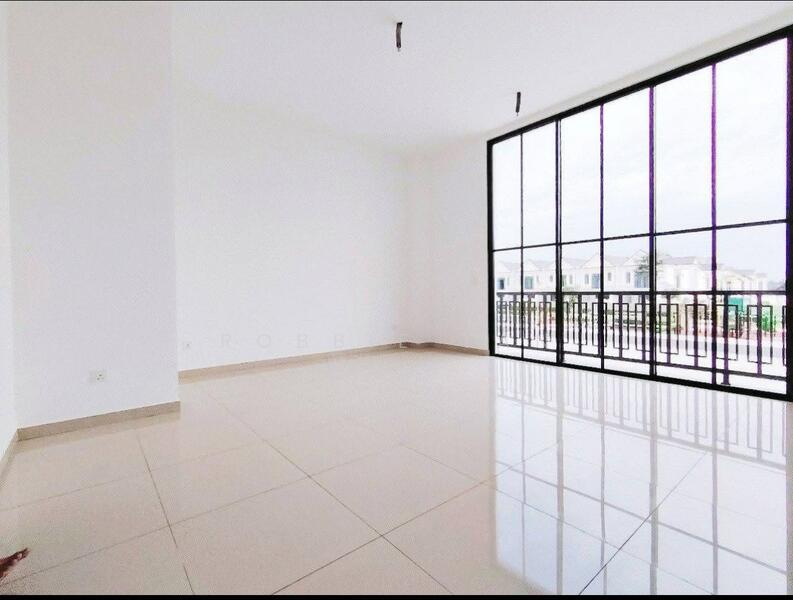 2-storey Terraced House for Sale in Bandar Seri Alam (Masai) - Robbie Tan - Interior - PropertyGuru.com.my