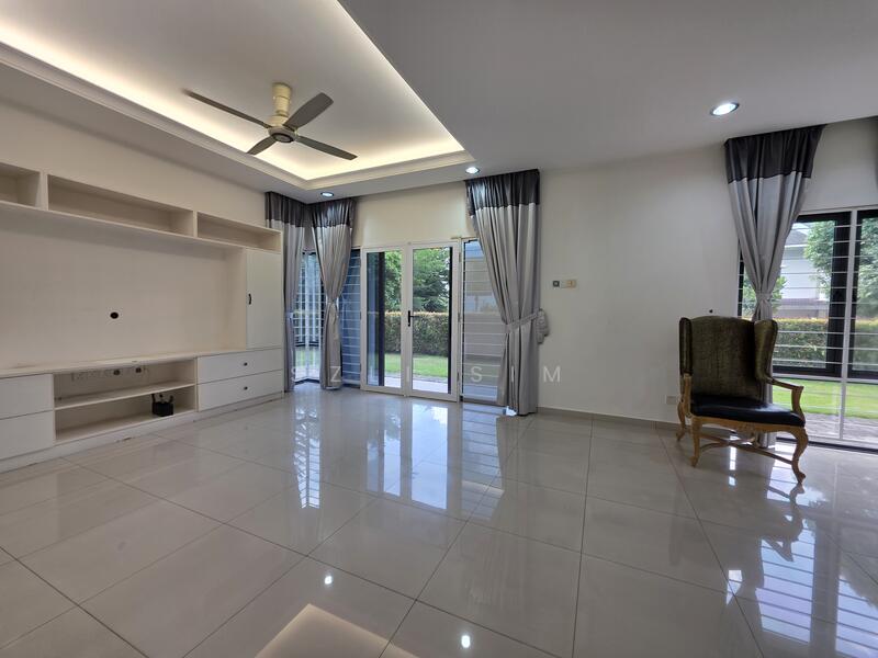 3-storey Terraced House for Sale in Kajang (Selangor) - Szli Sim - Living Room - PropertyGuru.com.my