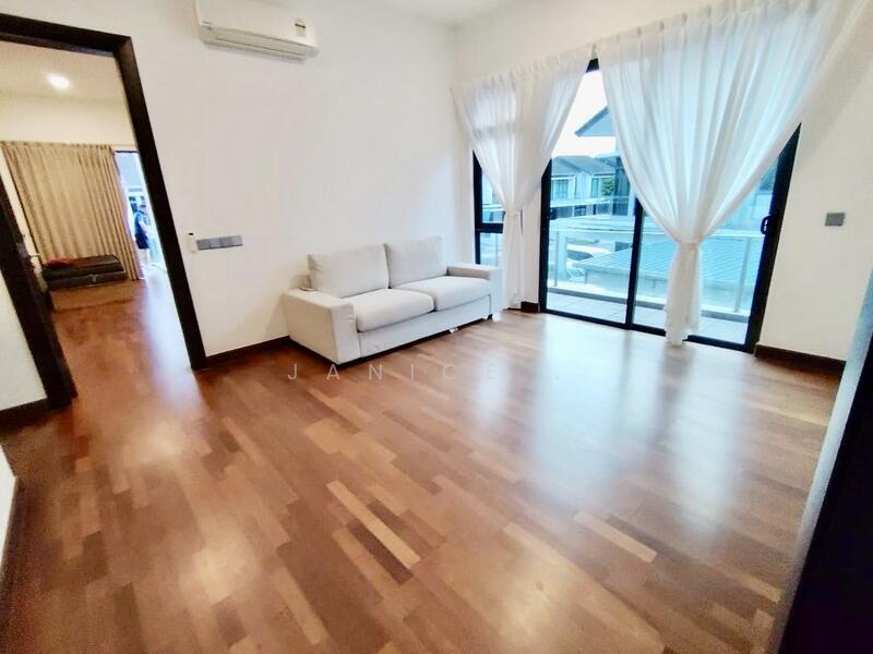 Estuari Gardens untuk Untuk Disewa - RM 7,000 /bulan, Feb 2026 - Living Room - PropertyGuru.com.my