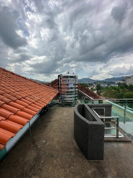 Bungalow for Sale in Taman Beverly Height (Ulu Kelang) - Shiryn Ong - Roof - PropertyGuru.com.my