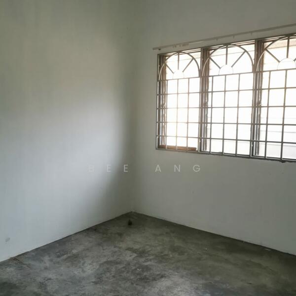 Taman Klang Indah Apartment - 5