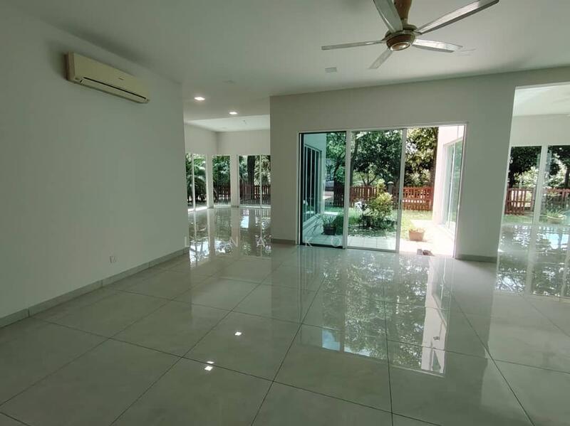 Bungalow for Sale in Setia Eco Park (Setia Alam) - Lina Koh - Living Room - PropertyGuru.com.my