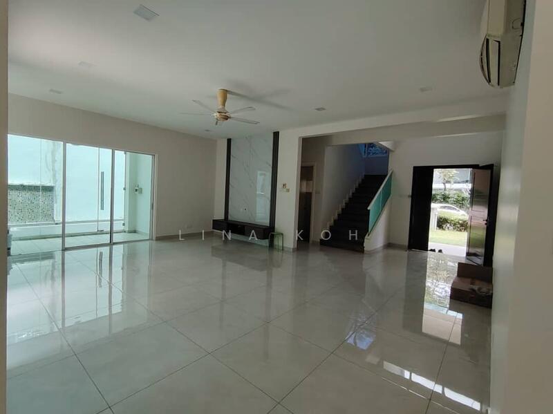 Bungalow for Sale in Setia Eco Park (Setia Alam) - Lina Koh - Living Room - PropertyGuru.com.my