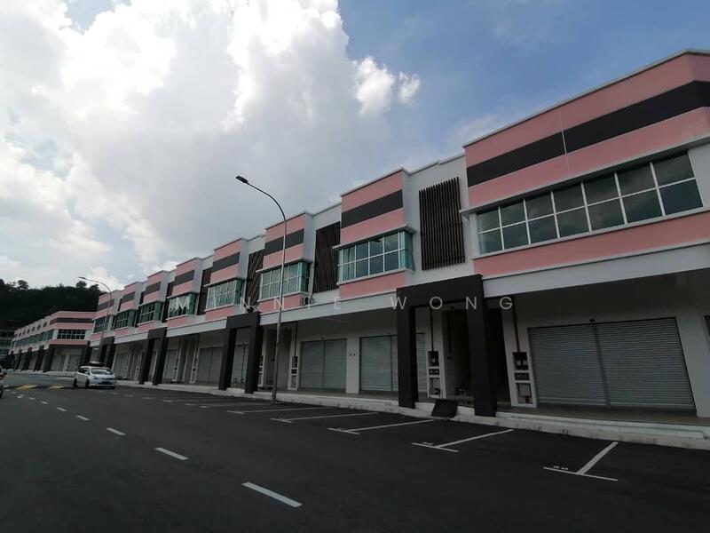 jalan Seroja, Bukit Sentosa, Rawang untuk Untuk Disewa - RM 7,500 /bulan, Feb 2026 - Exterior - PropertyGuru.com.my