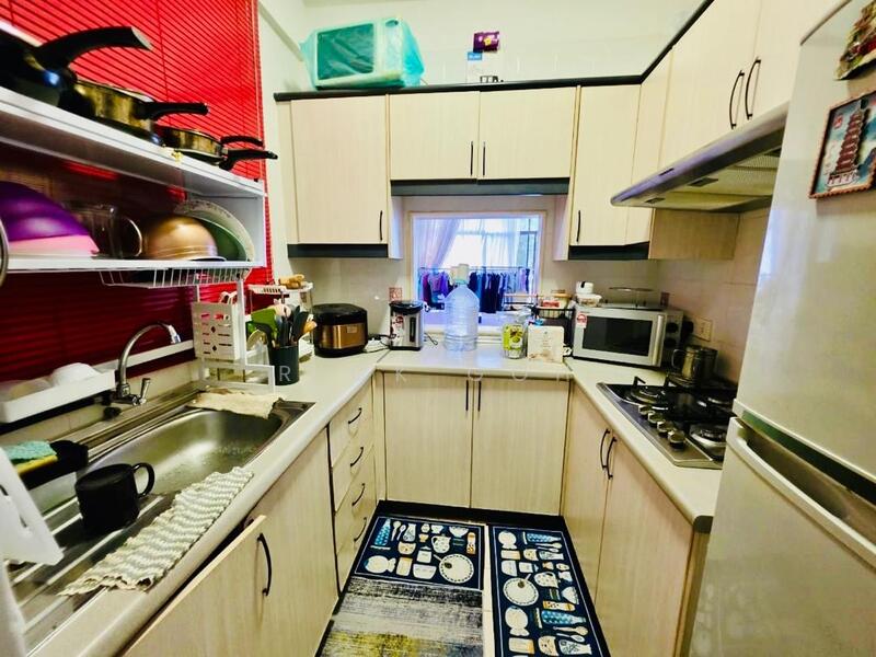 Kondominium untuk Dijual di Eden Fairway Condominium - Rick Goh - Kitchen - PropertyGuru.com.my