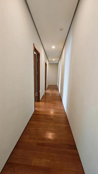 Kediaman Servis untuk Dijual di Quadro Residences - Jamie Chen - Corridor - PropertyGuru.com.my