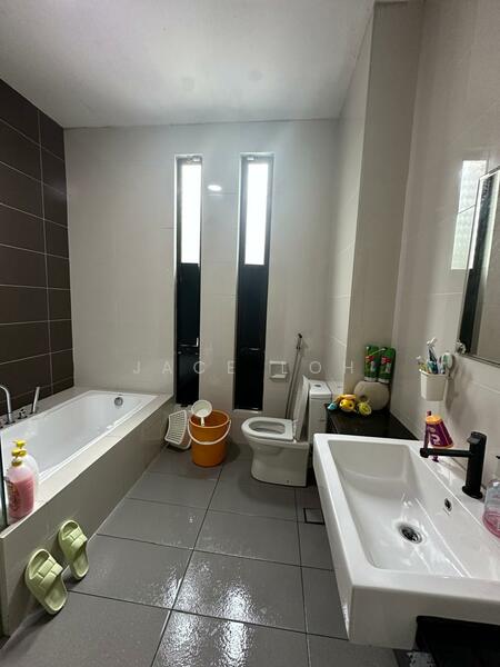 Cluster House for Sale in Johor Bahru (Johor) - Jace Loh - Bathroom - PropertyGuru.com.my