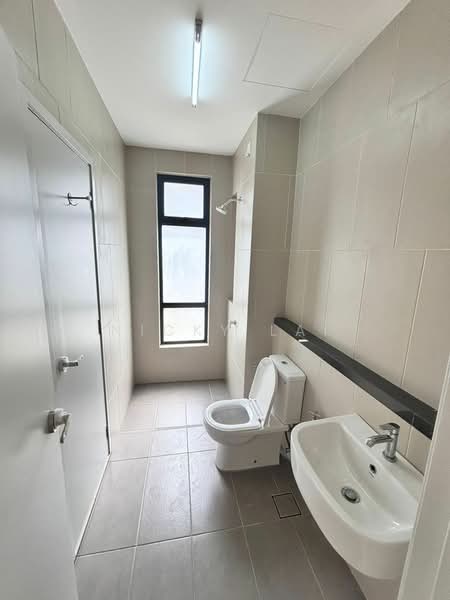 Semi-Detached House for Sale in Kota Emerald (Rawang) - Nicky Lai - Bathroom - PropertyGuru.com.my