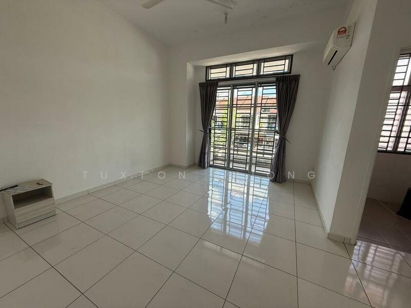 2-storey Terraced House for Sale in Nusa Sentral (Iskandar Puteri (Nusajaya)) - Tuxton Phiong - Living Room - PropertyGuru.com.my