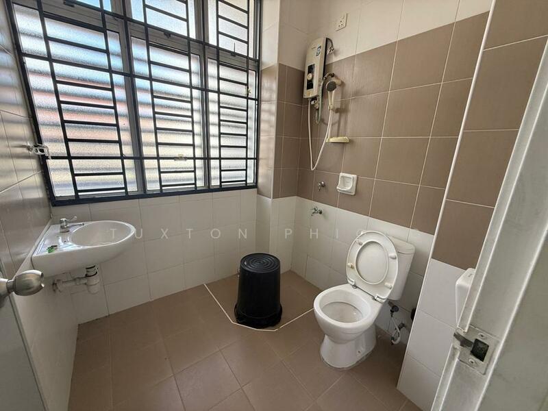 2-storey Terraced House for Sale in Nusa Sentral (Iskandar Puteri (Nusajaya)) - Tuxton Phiong - Bathroom - PropertyGuru.com.my