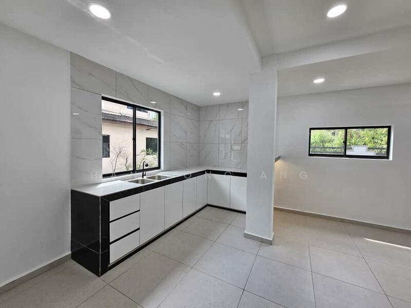 2-storey Terraced House for Sale in Taman Daya (Johor Bahru) - Han Yong Ang - Kitchen - PropertyGuru.com.my