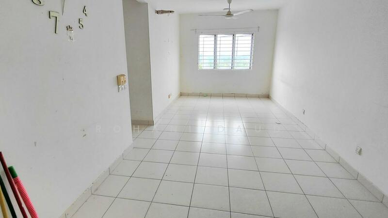 Apartment for Sale at Karisma @ Eco Majestic - Rohani Daud - Living Room - PropertyGuru.com.my