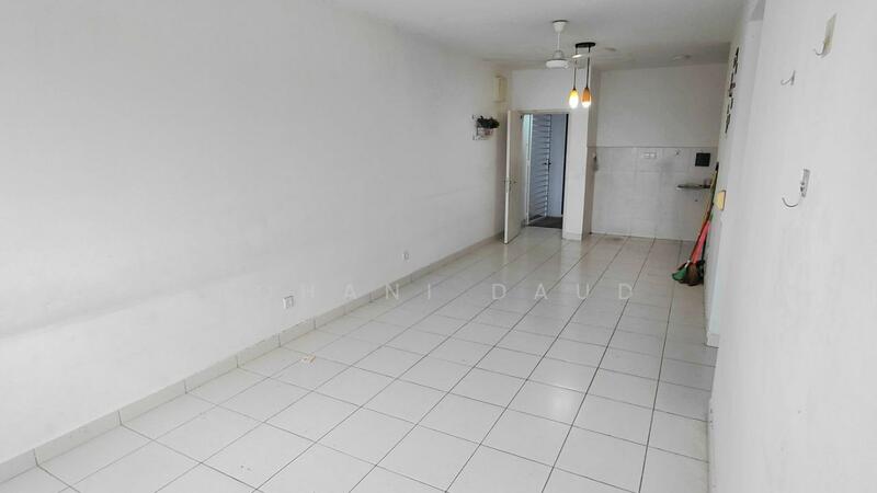 Apartment for Sale at Karisma @ Eco Majestic - Rohani Daud - Living Room - PropertyGuru.com.my