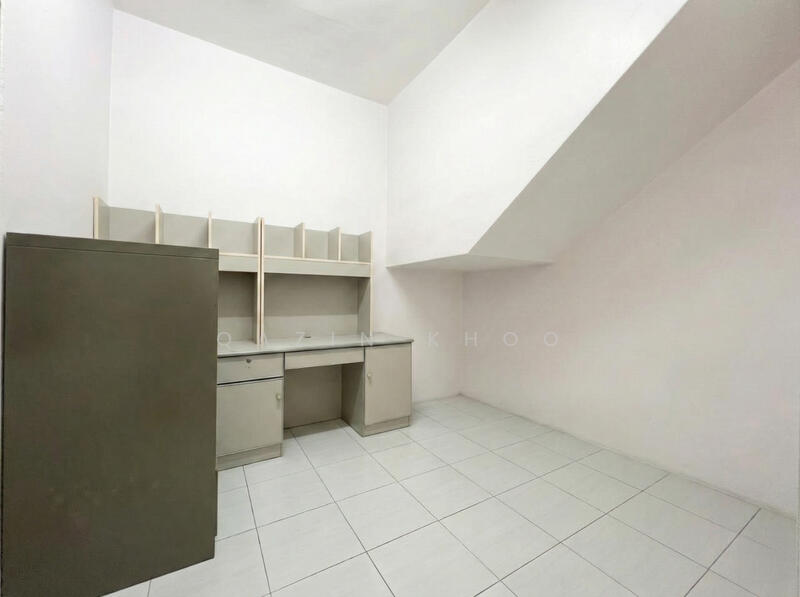 2-storey Terraced House for Sale in Gunung Rapat (Ipoh) - Qazin Khoo - Study - PropertyGuru.com.my