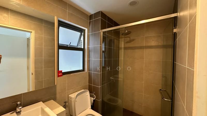 Kondominium untuk Disewa di Lakeville Residence - KC Khoo - Bathroom - PropertyGuru.com.my