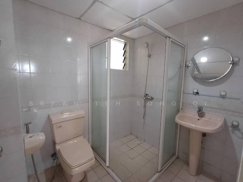 Mont Kiara Pelangi untuk Untuk Disewa - RM 3,300 /bulan, Feb 2026 - Bathroom - PropertyGuru.com.my