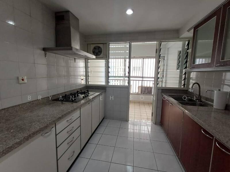 Mont Kiara Pelangi untuk Untuk Disewa - RM 3,300 /bulan, Feb 2026 - Kitchen - PropertyGuru.com.my