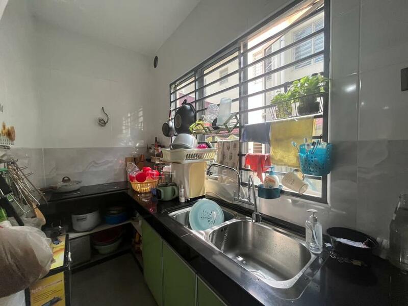 2-storey Terraced House for Sale in Seksyen U5 (Shah Alam) - JH Tee - Kitchen - PropertyGuru.com.my