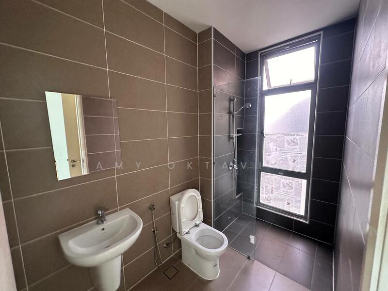 2-storey Terraced House for Sale in Setia Eco Glades (Cyberjaya) - Amy Oktavia - Bathroom - PropertyGuru.com.my