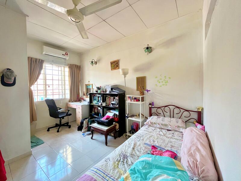 Rumah Teres 2 Tingkat untuk Dijual di Taman Cheras Mewah (Cheras) - Jocelyn Soo - Bedroom - PropertyGuru.com.my