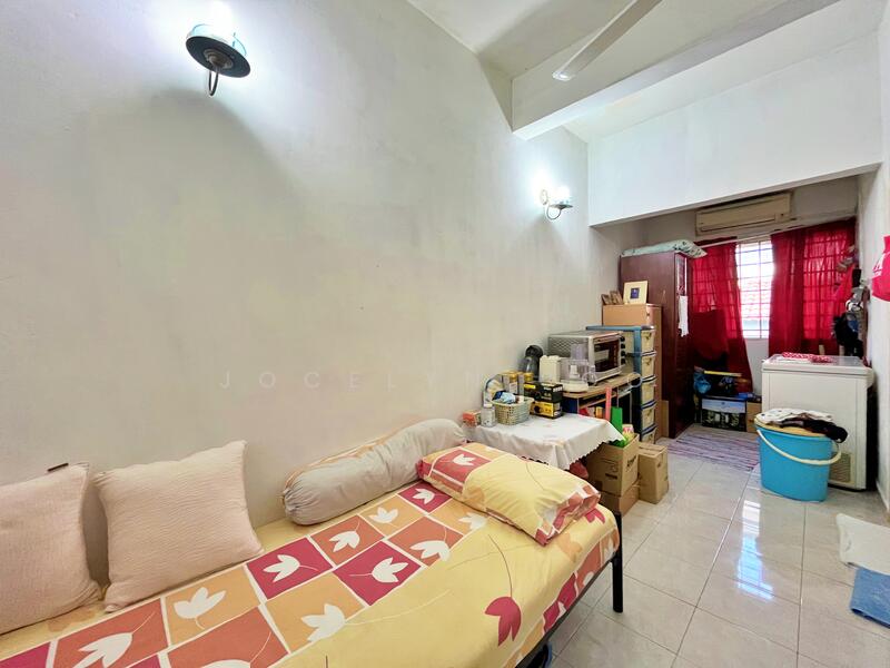 Rumah Teres 2 Tingkat untuk Dijual di Taman Cheras Mewah (Cheras) - Jocelyn Soo - Bedroom - PropertyGuru.com.my