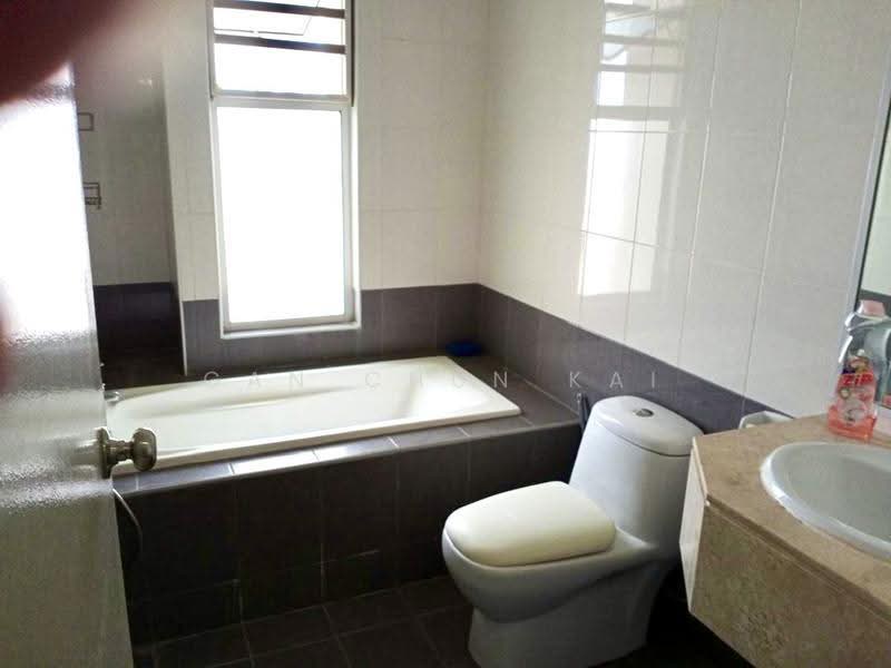 Service Residence for Rent at Birch Regency @ Penang Times Square - Gan Chun Kai - Bathroom - PropertyGuru.com.my