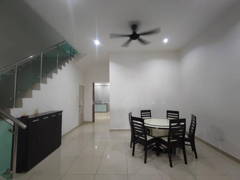 2-storey Terraced House for Rent in Taman Mount Austin (Tebrau) - Claire Lai - Dining Room - PropertyGuru.com.my