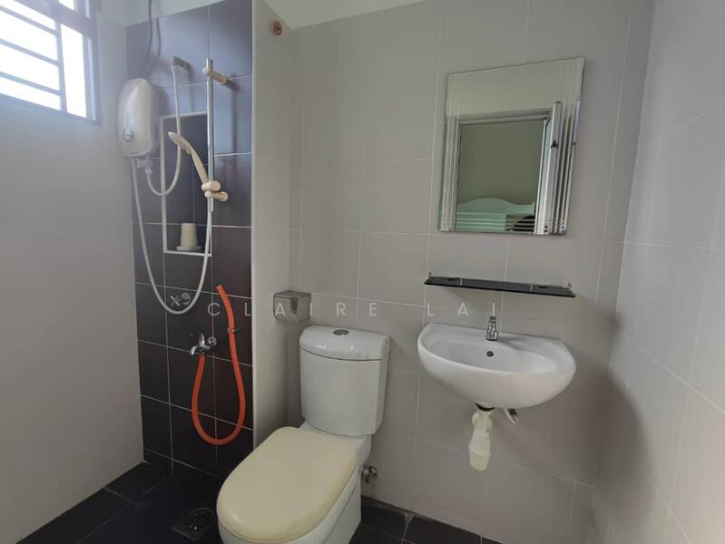 2-storey Terraced House for Rent in Taman Mount Austin (Tebrau) - Claire Lai - Bathroom - PropertyGuru.com.my