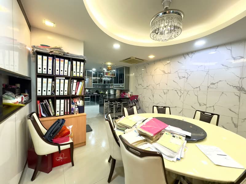 Cluster House for Sale in Rawang (Selangor) - Alice Low - Dining Room - PropertyGuru.com.my