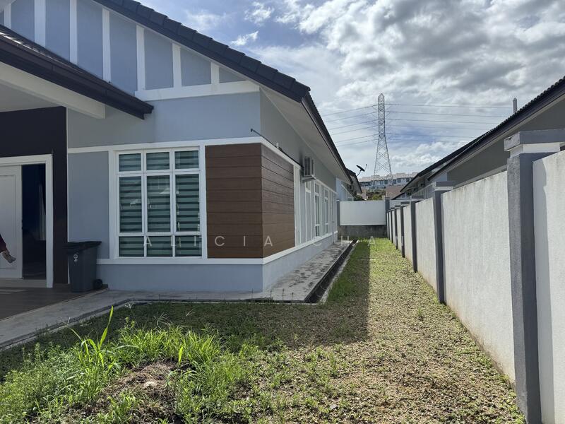 Bungalow for Sale in Taman Senawang Perdana (Senawang) - Alicia Chan - Exterior - PropertyGuru.com.my