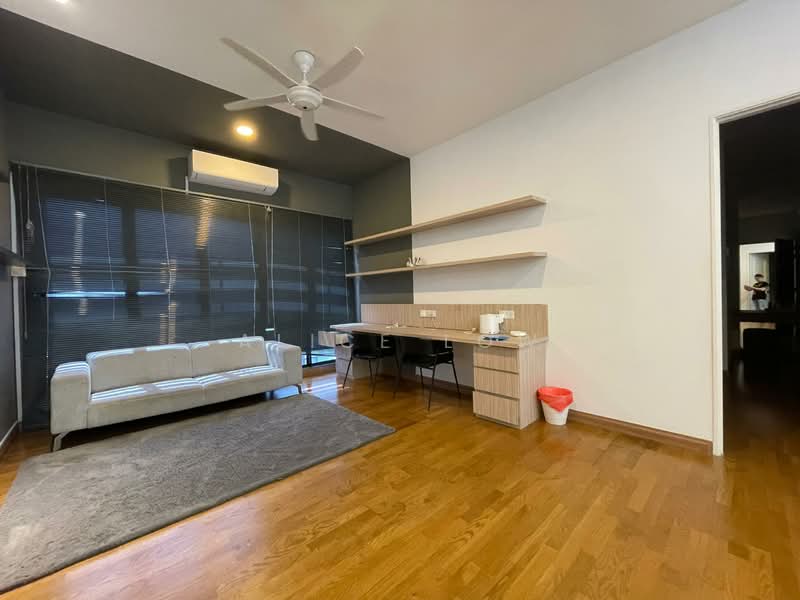 Anggun 3 @ Rawang New Town Centre untuk Untuk Dijual - RM 1,280,000, Mac 2026 - Living Room - PropertyGuru.com.my