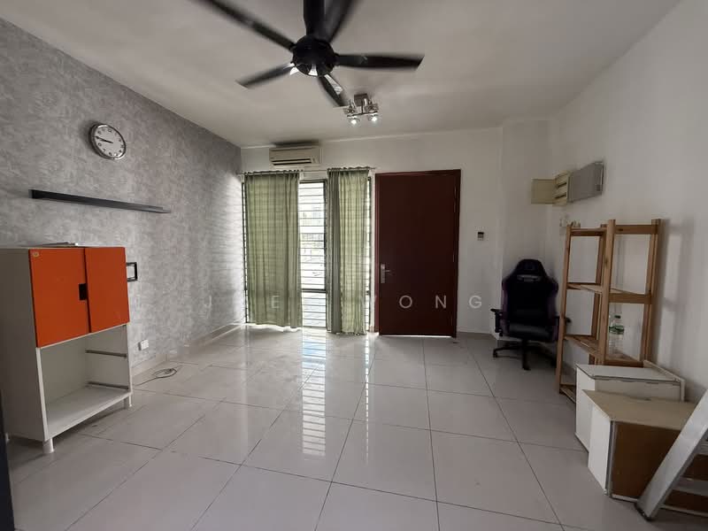 Townhouse for Sale in 16 Sierra (Puchong) - Joey Wong - Living Room - PropertyGuru.com.my