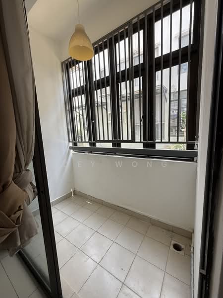 Townhouse for Sale in 16 Sierra (Puchong) - Joey Wong - Balcony - PropertyGuru.com.my