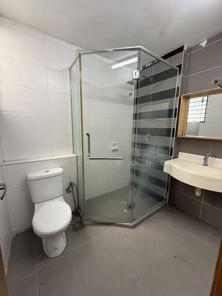 Townhouse for Sale in 16 Sierra (Puchong) - Joey Wong - Bathroom - PropertyGuru.com.my