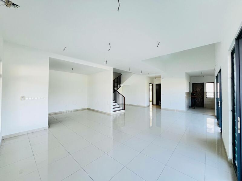 Semi-Detached House for Sale in Elmina (Shah Alam) - Iqbal Rafei - Living Room - PropertyGuru.com.my
