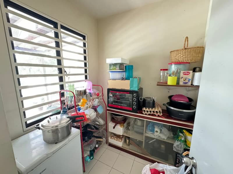 2-storey Terraced House for Sale in Rawang (Selangor) - Alice Low - Kitchen - PropertyGuru.com.my