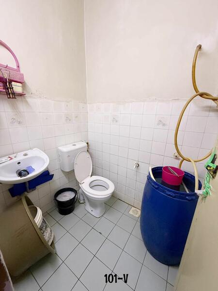 Terraced House for Sale in Shah Alam (Selangor) - Joanne Pua - Bathroom - PropertyGuru.com.my