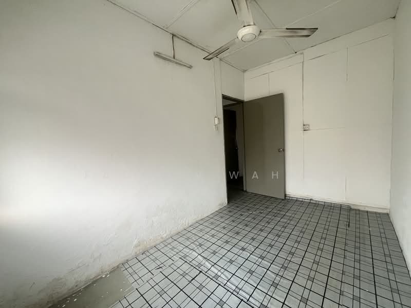 Rumah Flat untuk Dijual di SS 13 Flat - Fadhlin Wahid - Interior - PropertyGuru.com.my