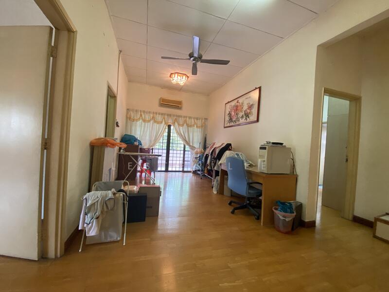 2-storey Terraced House for Sale in Shah Alam (Selangor) - Lester Lee - Living Room - PropertyGuru.com.my