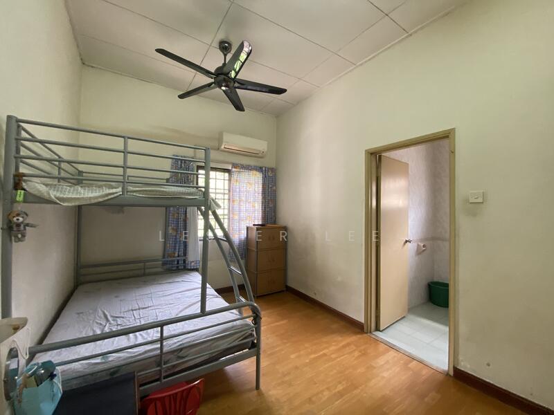 2-storey Terraced House for Sale in Shah Alam (Selangor) - Lester Lee - Bedroom - PropertyGuru.com.my
