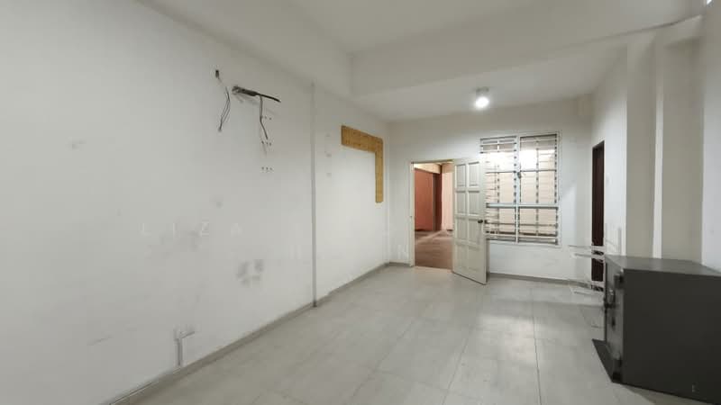 Townhouse for Sale in Damansara Jaya (Petaling Jaya) - Liza Tieo Quek Hoon - Interior - PropertyGuru.com.my
