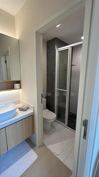 Kediaman Servis untuk Dijual di Verve Suites - Sue Wong - Bathroom - PropertyGuru.com.my