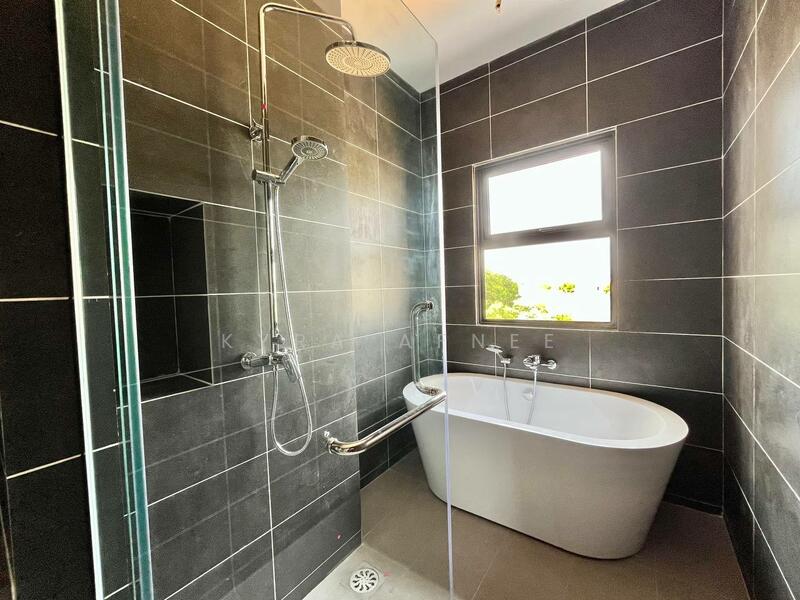 Semi-Detached House for Sale in Cyber 10 (Cyberjaya) - Kyra Afnee - Bathroom - PropertyGuru.com.my