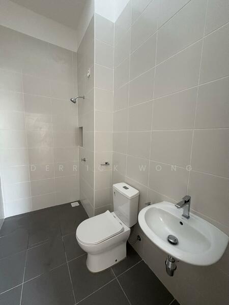 Cluster House for Sale in Eco Botanic (Iskandar Puteri (Nusajaya)) - Derrick Wong - Bathroom - PropertyGuru.com.my