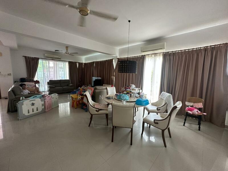 Rumah Teres 2.5 Tingkat untuk Dijual di Sering Ukay (Ampang) - Brandon . - Living Room - PropertyGuru.com.my