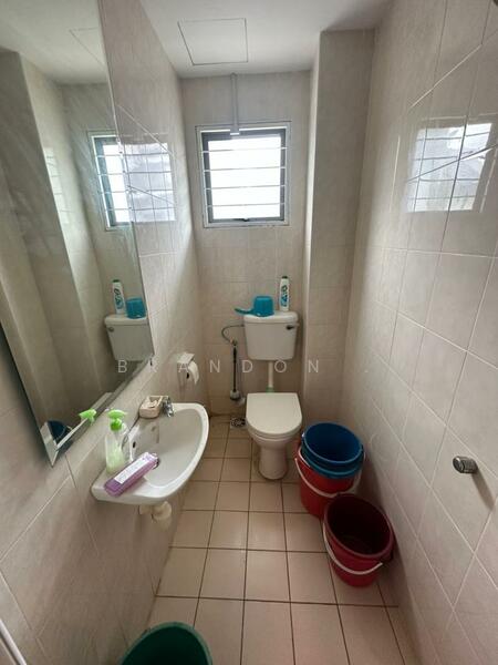 Rumah Teres 2.5 Tingkat untuk Dijual di Sering Ukay (Ampang) - Brandon . - Bathroom - PropertyGuru.com.my