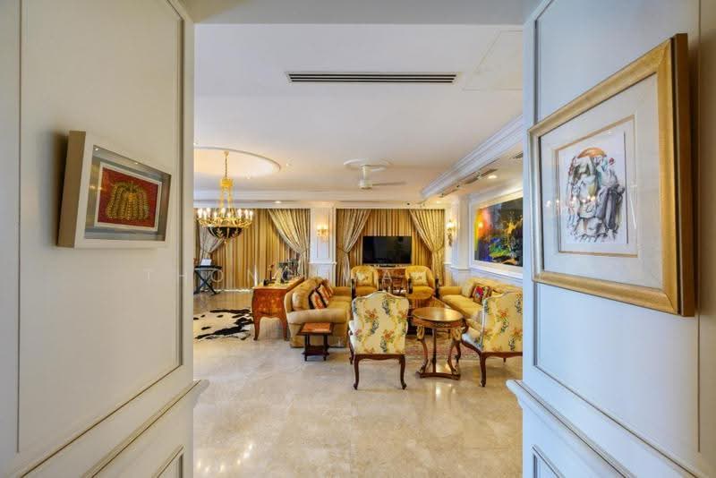 Kondominium untuk Dijual di One Menerung - Thong Wan See - Living Room - PropertyGuru.com.my